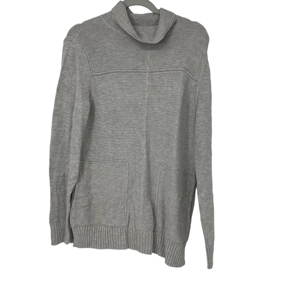 CROFT & BARROW LIGHT GRAY LONG SLEEVE SWEATER WITH POCKETS MEDIUM